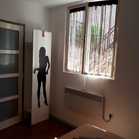 T & D Apartment *