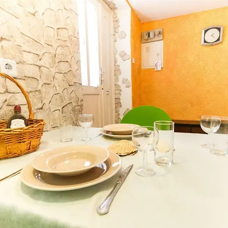 Apartment T & D *