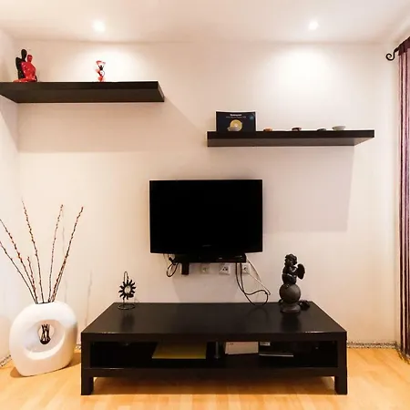 Apartment T & D