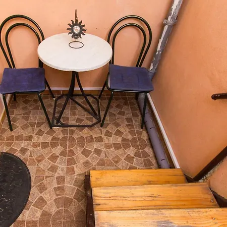 Apartment T & D *